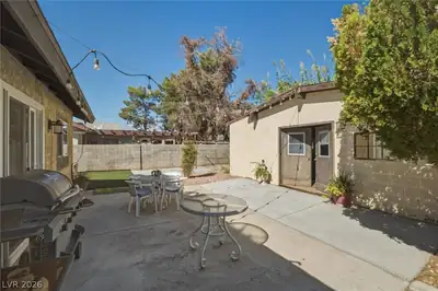61 Lafaette Street, Las Vegas, NV 89110 Patio