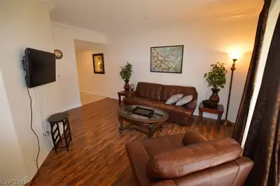 230 East Flamingo Road 129, Las Vegas, NV 89169 