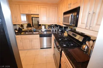 230 East Flamingo Road 129, Las Vegas, NV 89169 