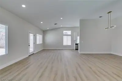 272 Grand Teton Drive, Henderson, NV 89074 Living Room