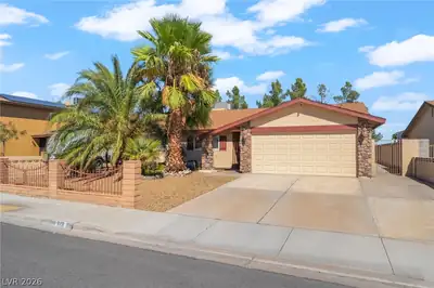 613 Valley View Drive, Henderson, NV 89002 Front of Structure