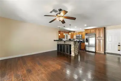 613 Valley View Drive, Henderson, NV 89002 Dining Area