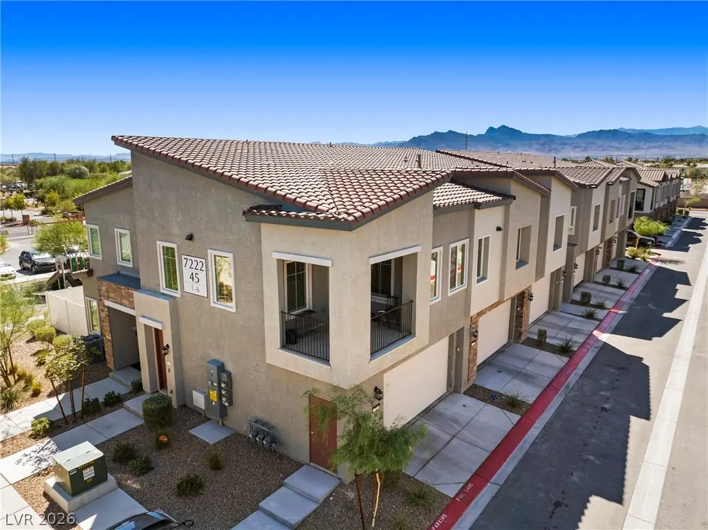 7222 North Decatur Boulevard 6, North Las Vegas, NV 89131