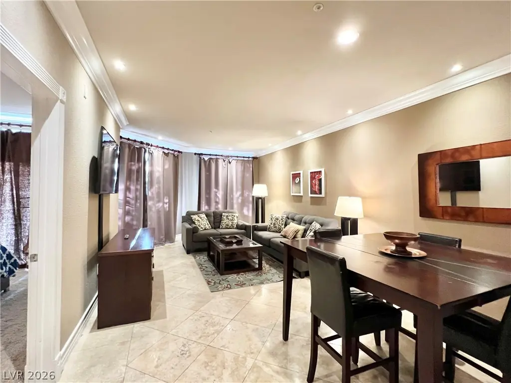 220 East Flamingo Road 322, Las Vegas, NV 89169