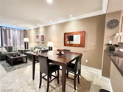 220 East Flamingo Road 322, Las Vegas, NV 89169 Dining Area