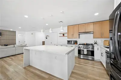 637 Apollo Avenue, Henderson, NV 89002 Kitchen