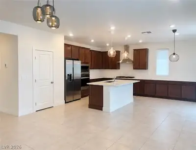 7511 Quail Rock Avenue, Las Vegas, NV 89113 Kitchen