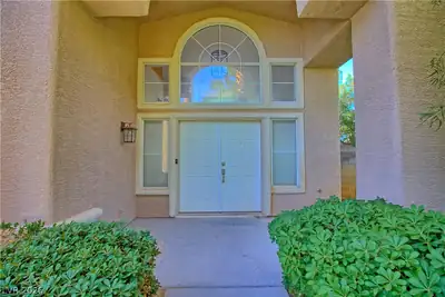 8535 Belcastro Street, Las Vegas, NV 89113 Entry