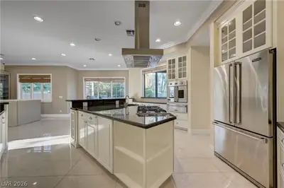 3745 Pacific Street, Las Vegas, NV 89121 Kitchen