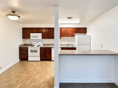 4340 SANDY RIVER Drive 84, Las Vegas, NV 89103 Kitchen