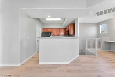 5855 VALLEY Drive 2063, North Las Vegas, NV 89031 Kitchen