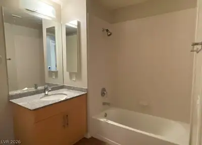 353 East Bonneville Avenue 631, Las Vegas, NV 89101 Bathroom
