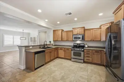 6737 Scavenger Hunt Street, North Las Vegas, NV 89084 Kitchen