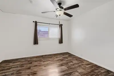 5422 North Sir Richard Drive, Las Vegas, NV 89110 