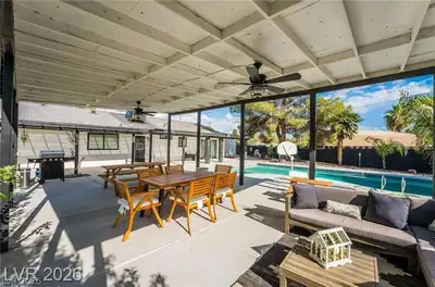 3021 Woods Drive, Las Vegas, NV 89108 Patio