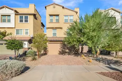 811 North Water Street, Henderson