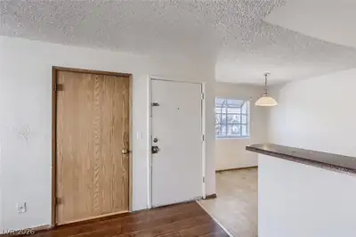 1843 Cosmic Drive 268, Las Vegas, NV 89115 