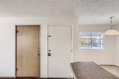 1843 Cosmic Drive 268, Las Vegas, NV 89115 
