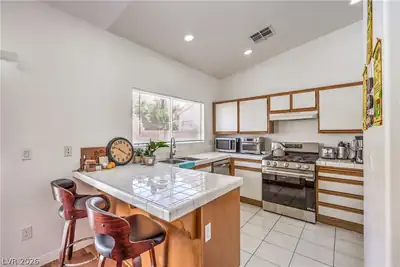 2560 Fort Lauderdale Drive, Las Vegas, NV 89156 Kitchen
