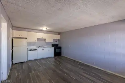 3718 Hazelwood Street 23, Las Vegas, NV 89119 Kitchen