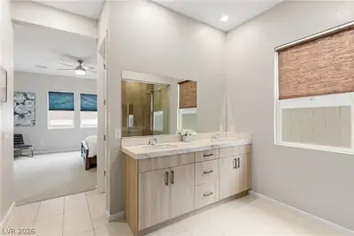 2642 Summit Springs Street, Henderson, NV 89044 Primary Bathroom