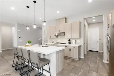 2642 Summit Springs Street, Henderson, NV 89044 Kitchen