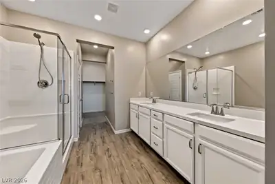 20 Barbara Lane 34, Las Vegas, NV 89183 Primary Bathroom