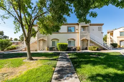 3400 Cabana Drive 2004, Las Vegas, NV 89122 
