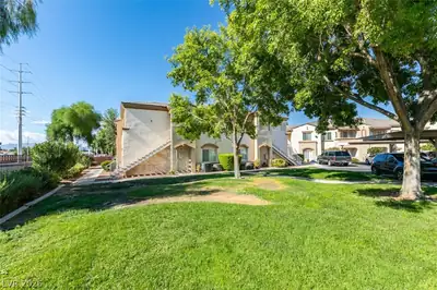 3400 Cabana Drive 2004, Las Vegas, NV 89122 