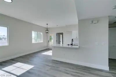 3400 Cabana Drive 2004, Las Vegas, NV 89122 