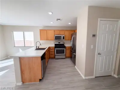 8141 Finch Feather Street, Las Vegas, NV 89143 