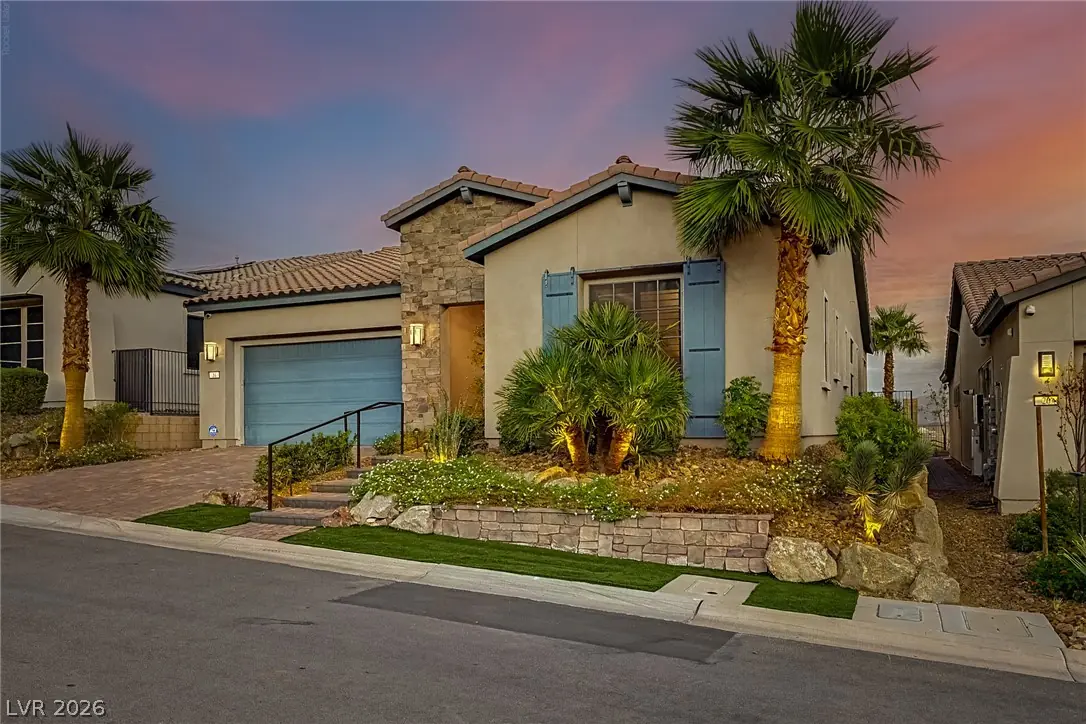 24 Cliffwater Street, Henderson, NV 89011