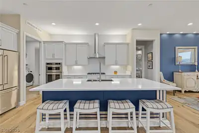 24 Cliffwater Street, Henderson, NV 89011 
