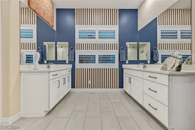 24 Cliffwater Street, Henderson, NV 89011 