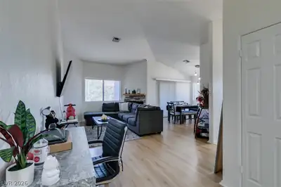 5016 South Rainbow Boulevard 202, Las Vegas, NV 89118 Living Room