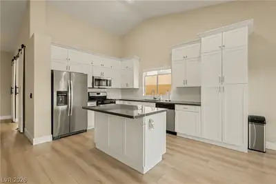 952 Wild West Drive, Henderson, NV 89002 