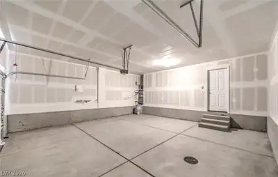 6263 Runestone Street, Las Vegas, NV 89113 Garage