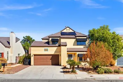 7220 Richmond Heights Drive, Las Vegas, NV 89128 Front of Structure