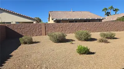 3720 Garnet Heights Avenue, North Las Vegas, NV 89081 Yard