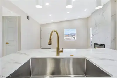 4708 Obannon Drive D, Las Vegas, NV 89102 Kitchen