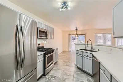 9577 Brooks Lake Avenue, Las Vegas, NV 89148 Kitchen