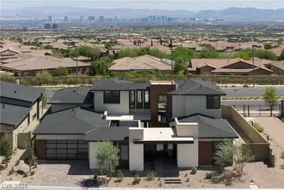 77 Tiller Point Street, Las Vegas