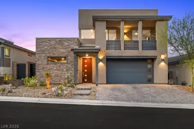 1984 Regal Bluff Drive, Henderson, NV 89052 Front of Structure
