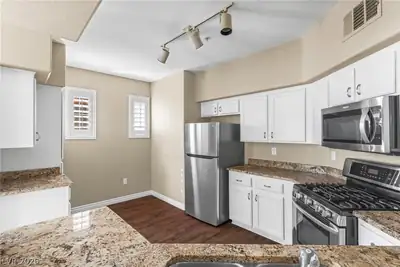 3975 North Hualapai Way 167, Las Vegas, NV 89129 Kitchen