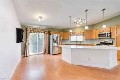 5257 Mineral Lake Drive, Las Vegas, NV 89122 Kitchen