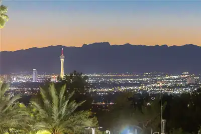 828 Temple View Drive, Las Vegas, NV 89110 