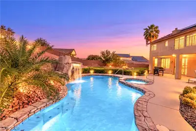 828 Temple View Drive, Las Vegas, NV 89110 