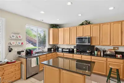 828 Temple View Drive, Las Vegas, NV 89110 