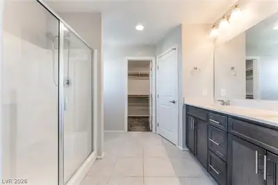 5711 Sedona Springs Street, North Las Vegas, NV 89031 Primary Bathroom