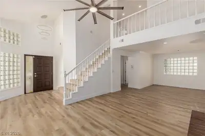 861 Vegas Valley Drive, Las Vegas, NV 89109 Entrance Foyer